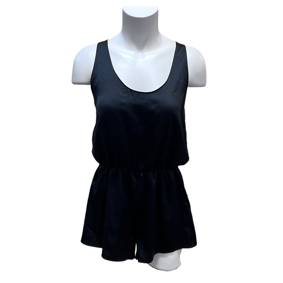 Victoria’s Secret Black Satin Romper Size Medium - Picture 3 of 6